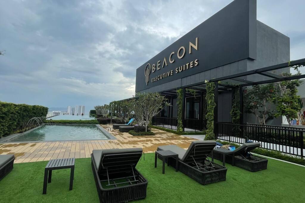 Beacon Suites With Infinity Pool At Georgetown By Wl Zewnętrze zdjęcie
